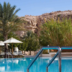 Отель Mercure Grand Jebel Hafeet Al Ain Hotel ОАЭ, Эль-Айн - отзывы, цены и фото номеров - забронировать отель Mercure Grand Jebel Hafeet Al Ain Hotel онлайн бассейн фото 2