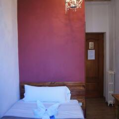 Отель Hostal A Nuestra Senora De La Paloma Мадрид удобства в номере
