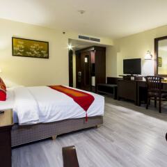 Отель Sabai Empress Паттайя сейф в номере