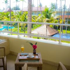 Отель Secrets Royal Beach Punta Cana Доминикана, Пунта Кана - отзывы, цены и фото номеров - забронировать отель Secrets Royal Beach Punta Cana онлайн балкон