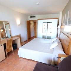 Отель Ohtels Vil·la Romana Испания, Салоу - 5 отзывов об отеле, цены и фото номеров - забронировать отель Ohtels Vil·la Romana онлайн комната для гостей фото 3