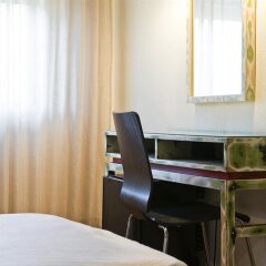 HRC Hotel удобства в номере фото 2