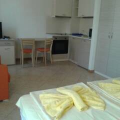 Апартаменты VM Apartments Royal Sun в номере