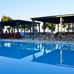 Отель Okeanis Beach Греция, Остров Санторини - отзывы, цены и фото номеров - забронировать отель Okeanis Beach онлайн бассейн