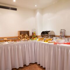 Marina Hotel Athens Афины помещение для мероприятий