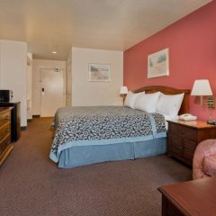 Days Inn by Wyndham Lathrop in Lathrop, United States of America from 131$, photos, reviews - zenhotels.com guestroom