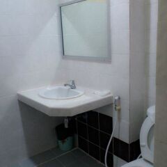 Coop Dopa Hostel ванная