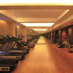 Отель Swissotel Grand Shanghai фитнесс-зал
