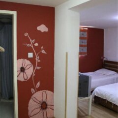Отель Beehome International Youth Hostel(Lujiazui) Китай, Шанхай - отзывы, цены и фото номеров - забронировать отель Beehome International Youth Hostel(Lujiazui) онлайн комната для гостей фото 2