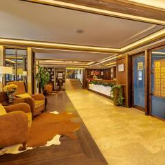 Отель Regnum Bansko Hotel & Spa Болгария, Банско - отзывы, цены и фото номеров - забронировать отель Regnum Bansko Hotel & Spa онлайн интерьер отеля