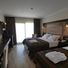 Отель Royal Palace Kusadasi комната для гостей фото 3