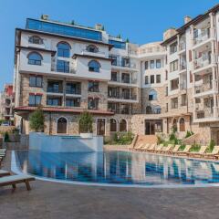 Отель Artur VIP Residence Club бассейн