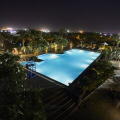 Отель Crowne Plaza New Delhi Rohini Индия, Нью-Дели - отзывы, цены и фото номеров - забронировать отель Crowne Plaza New Delhi Rohini онлайн бассейн фото 3