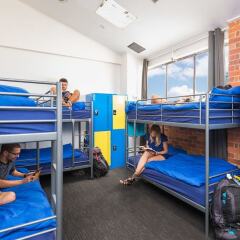 Отель The Spencer Backpackers спортивное сооружение