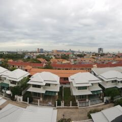 Отель Retreat By The Tree Pattaya Паттайя балкон
