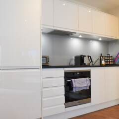 Отель 1 Bedroom Flat In Belsize Park Лондон в номере фото 2