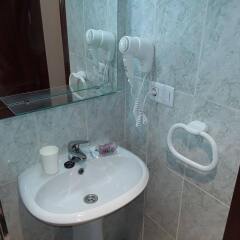 Отель Fan Flat Torremolinos Торремолинос ванная
