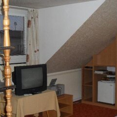 Отель Restaurant Pension L-club Глубока-над-Влтавой удобства в номере фото 2
