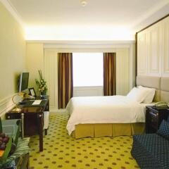 Crowne Plaza Hotel & Suites Landmark Shenzhen комната для гостей фото 3