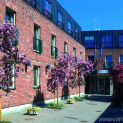 Hotel Bern by TallinnHotels