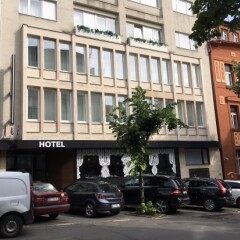 Hotel Belgrade Inn парковка