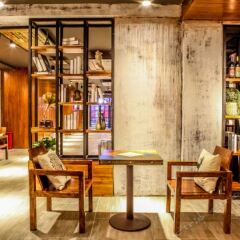 Отель Gold Harbour Inn интерьер отеля