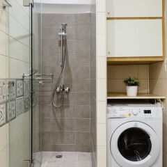 Отель UPSTREET Zeus Temple View 2BD Apt Acropolis-Plaka Греция, Афины - отзывы, цены и фото номеров - забронировать отель UPSTREET Zeus Temple View 2BD Apt Acropolis-Plaka онлайн ванная фото 2