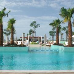 Отель InterContinental Dubai Festival City бассейн