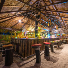 Отель Cabana Lipe Beach Resort гостиничный бар