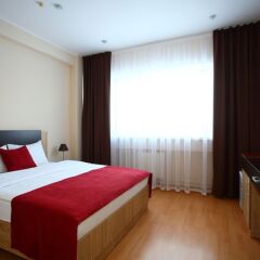 Гостиница Максим 3* Стандартный номер с двуспальной кроватью фото 6