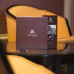 Ever Lisboa City Center Hotel сейф в номере