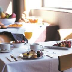 Отель Hesperia Sant Joan Suites питание фото 3