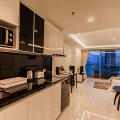 Отель Wongamat Tower by Pattaya Sunny Rentals Паттайя в номере фото 2