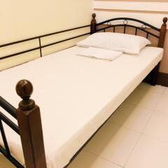 Отель Airport Travelodge Manila - Hostel Филиппины, Паранак - отзывы, цены и фото номеров - забронировать отель Airport Travelodge Manila - Hostel онлайн сейф в номере