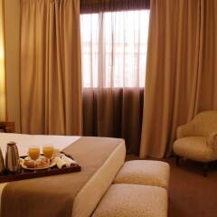 Отель Holiday Inn Madrid - Pirámides в номере фото 2