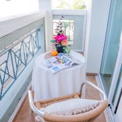 Отель Konnos Beach Villa No 5 балкон