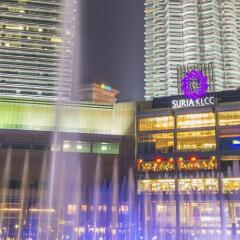 Отель Corus Hotel Kuala Lumpur Малайзия, Куала-Лумпур - 1 отзыв об отеле, цены и фото номеров - забронировать отель Corus Hotel Kuala Lumpur онлайн бассейн фото 2
