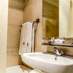 Hotel Jorge V ванная