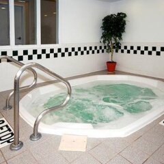 Отель Comfort Suites Hilliard Хиллиард бассейн фото 2