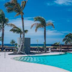 Отель Iberostar Fuerteventura Palace - Adults Only бассейн фото 2