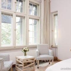 Отель Bleibtreu Berlin by Golden Tulip Германия, Берлин - 3 отзыва об отеле, цены и фото номеров - забронировать отель Bleibtreu Berlin by Golden Tulip онлайн комната для гостей фото 2