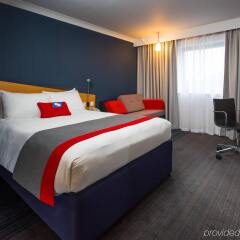 Отель Holiday Inn Express Glasgow City Centre Riverside комната для гостей фото 2