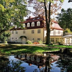 Отель Dwór Oliwski City Hotel & SPA Польша, Гданьск - 2 отзыва об отеле, цены и фото номеров - забронировать отель Dwór Oliwski City Hotel & SPA онлайн приотельная территория фото 2