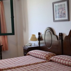 TUGASA Hotel Arco de la Villa комната для гостей фото 4