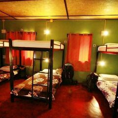 Отель Baan Chalok Hostel Таиланд, Остров Тау - отзывы, цены и фото номеров - забронировать отель Baan Chalok Hostel онлайн развлечения