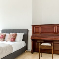 Отель Spacious 1BR Period Apartment Hampstead Великобритания, Лондон - отзывы, цены и фото номеров - забронировать отель Spacious 1BR Period Apartment Hampstead онлайн комната для гостей