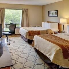 Отель Comfort Inn Brossard комната для гостей