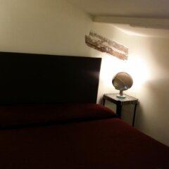Отель Argentina Suites Inn Рим сейф в номере