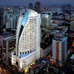 Отель Grand Millennium Sukhumvit Бангкок спортивное сооружение