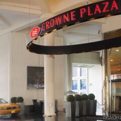 Crowne Plaza Tel Aviv City Center Израиль, Тель-Авив - 9 отзывов об отеле, цены и фото номеров - забронировать отель Crowne Plaza Tel Aviv City Center онлайн интерьер отеля